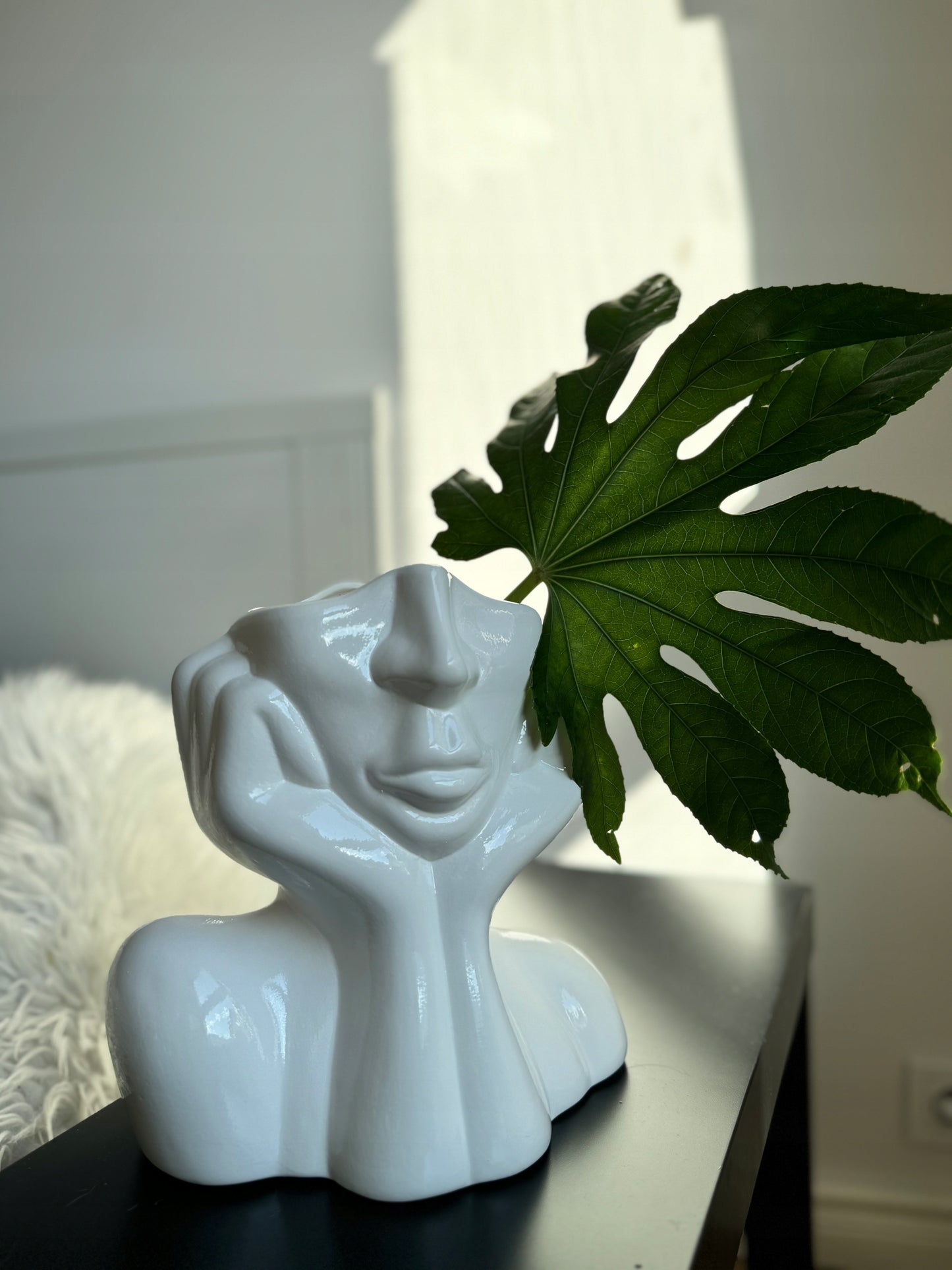 Minimalistinio dizaino vaza "Lady"